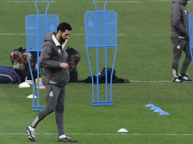 马卡：阿韦洛亚并非临时主帅，皇马已与其签约至下赛季